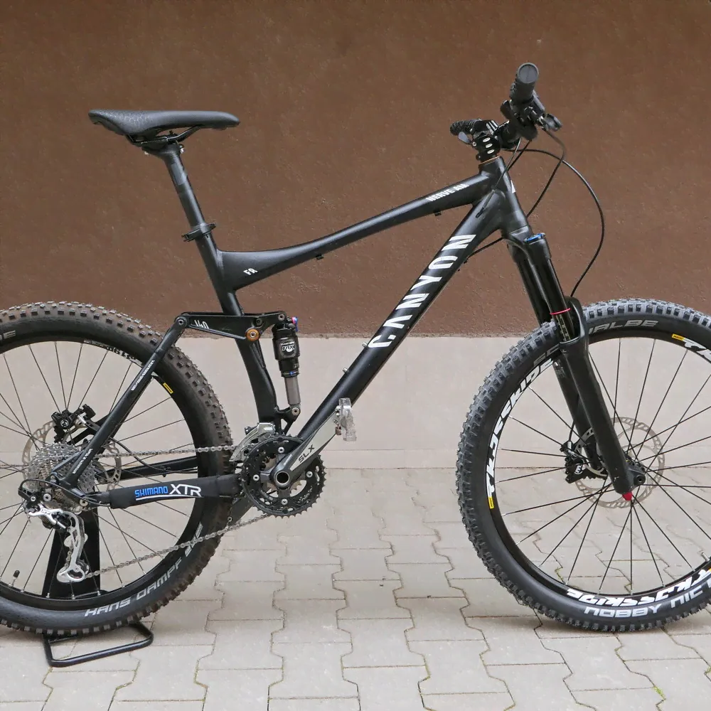 Canyon Nerve AM F8, 27.5, 26 цола, Mullet, Yari 170 мм., FOX , 3х 10 скорости, Deore XTR